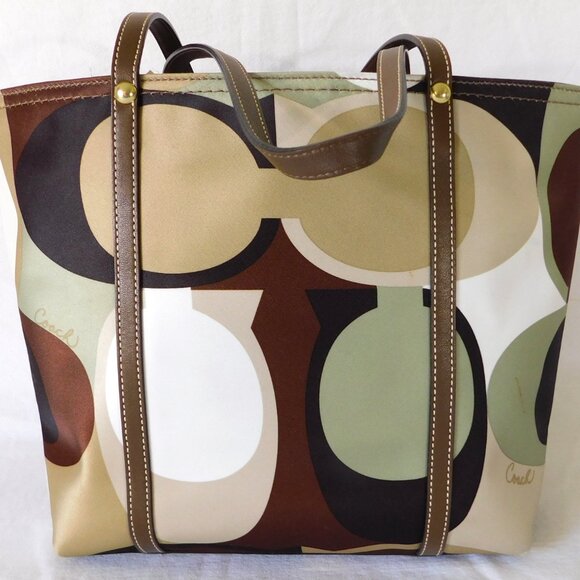 Medium Army Green Camouflage Signature "C" Coach Tote Handbag Purse - Picture 6 of 15